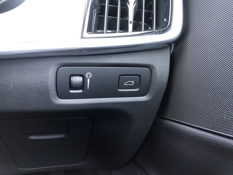 Volvo V90 T4 Momentum Plus - U1603