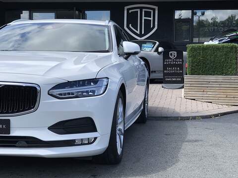 Volvo V90 T4 Momentum Plus - U1603
