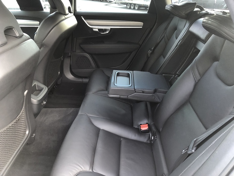 Volvo V90 T4 Momentum Plus - U1603