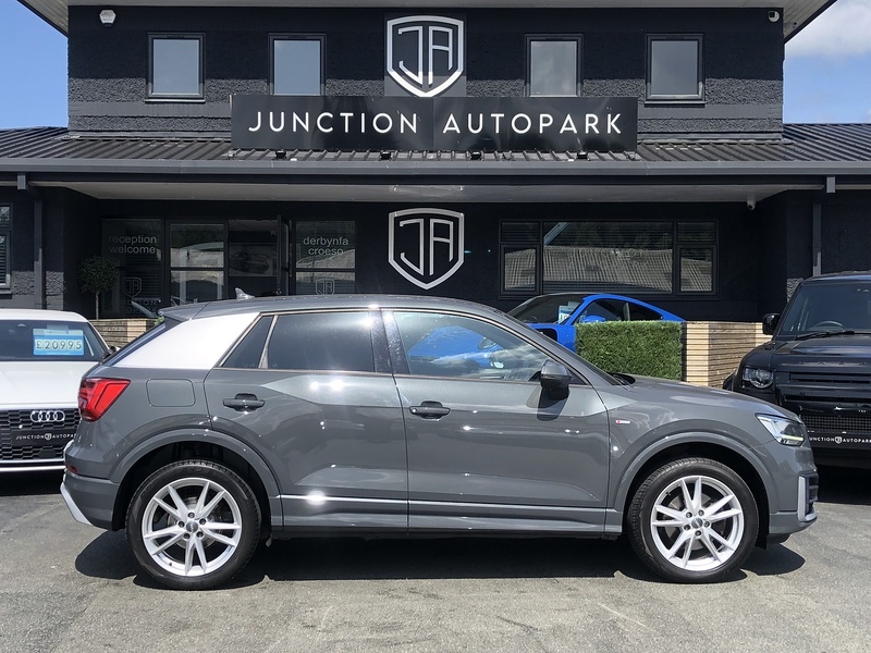 Audi Q2 TDI S line - U1610