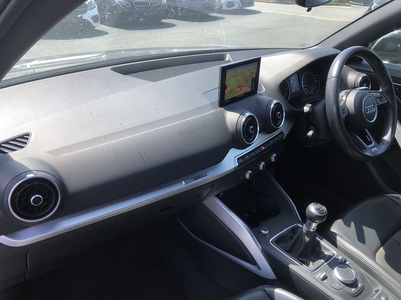 Audi Q2 TDI S line - U1610