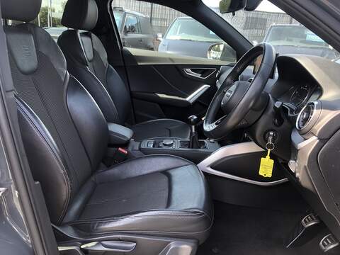 Audi Q2 TDI S line - U1610