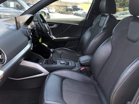 Audi Q2 TDI S line - U1610