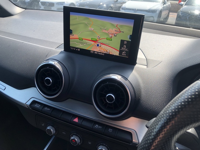 Audi Q2 TDI S line - U1610