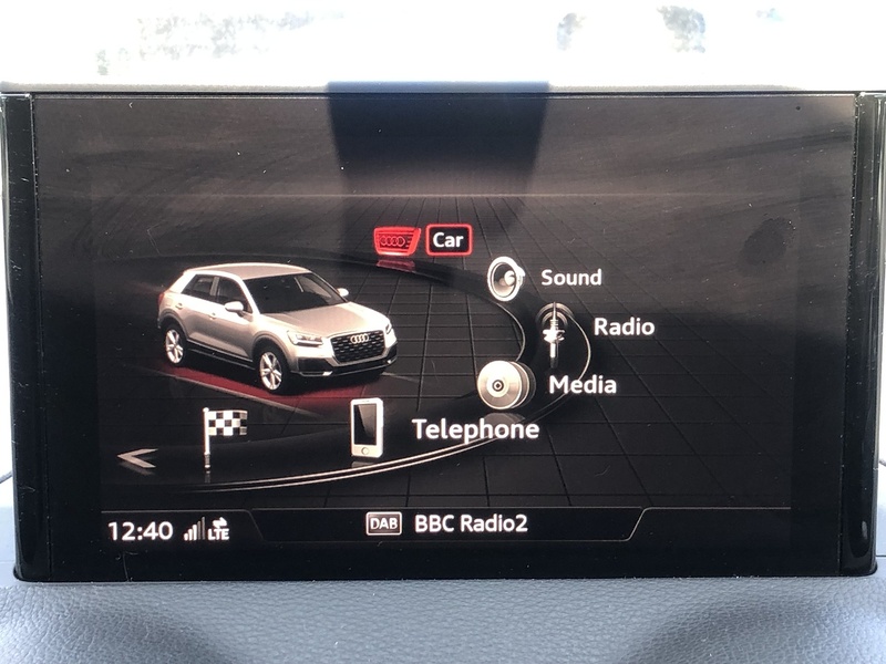 Audi Q2 TDI S line - U1610