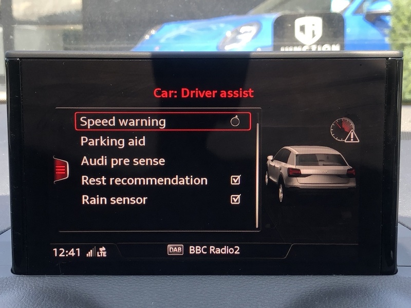 Audi Q2 TDI S line - U1610