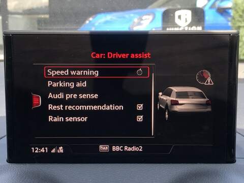 Audi Q2 TDI S line - U1610