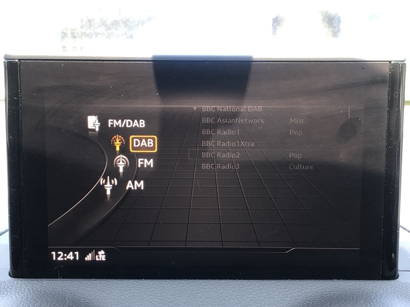 Audi Q2 TDI S line - U1610