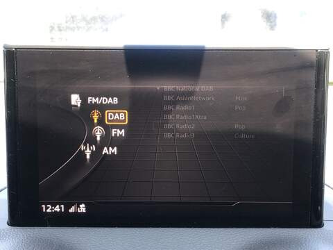 Audi Q2 TDI S line - U1610