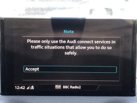 Audi Q2 TDI S line - U1610