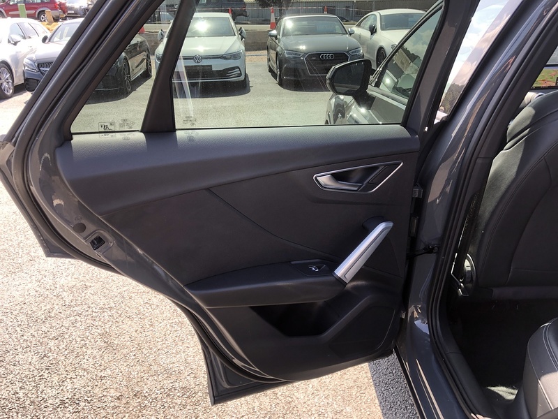 Audi Q2 TDI S line - U1610