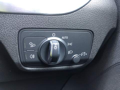 Audi Q2 TDI S line - U1610