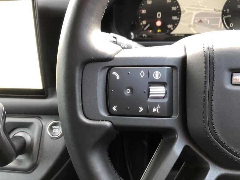 Land Rover Defender 90 D350 MHEV X-Dynamic HSE - U1619