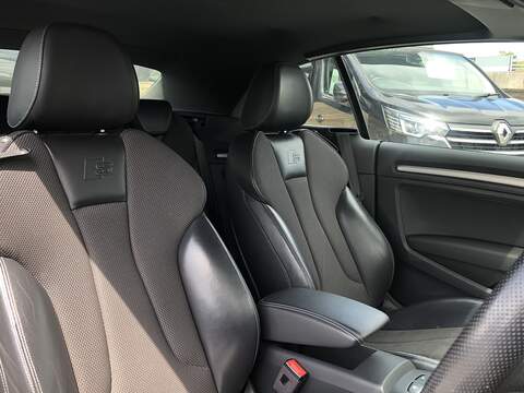 Audi A3 Cabriolet TFSI CoD S line - U1643