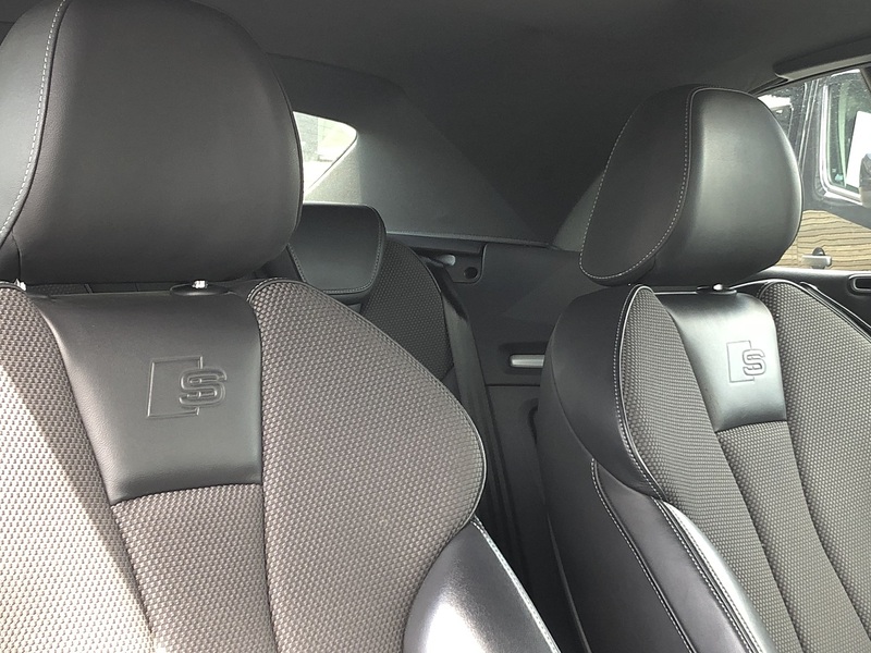 Audi A3 Cabriolet TFSI CoD S line - U1643