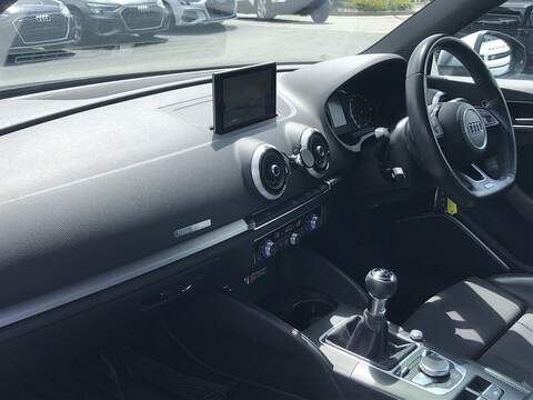 Audi A3 Cabriolet TFSI CoD S line - U1643