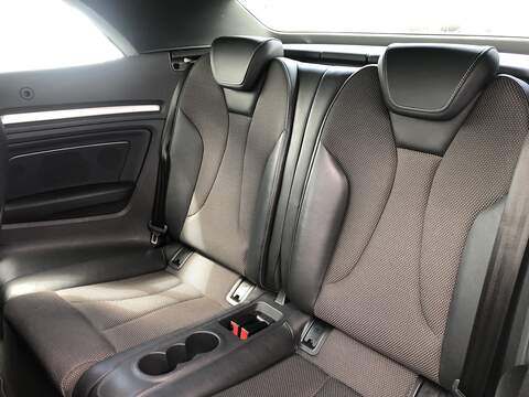 Audi A3 Cabriolet TFSI CoD S line - U1643