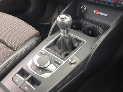 Audi A3 Cabriolet TFSI CoD S line - U1643