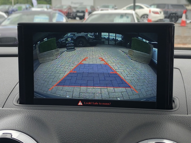 Audi A3 Cabriolet TFSI CoD S line - U1643