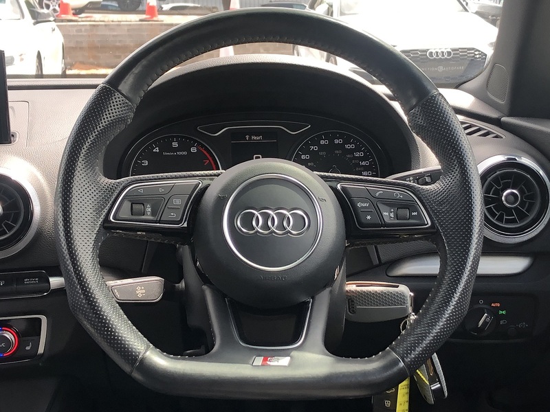 Audi A3 Cabriolet TFSI CoD S line - U1643