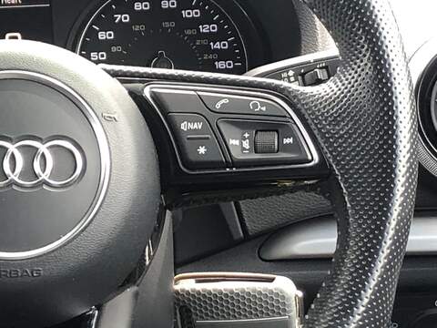 Audi A3 Cabriolet TFSI CoD S line - U1643