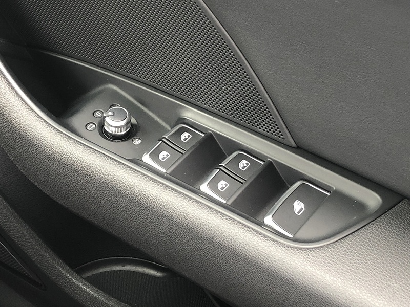 Audi A3 Cabriolet TFSI CoD S line - U1643