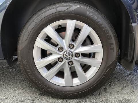 Volkswagen Transporter TDI T28 Highline - U1654