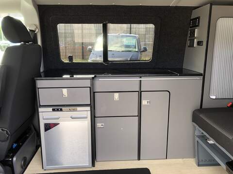 Volkswagen Transporter TDI T28 Highline - U1654