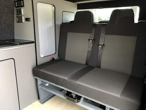 Volkswagen Transporter TDI T28 Highline - U1654