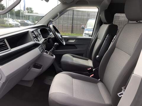 Volkswagen Transporter TDI T28 Highline - U1654