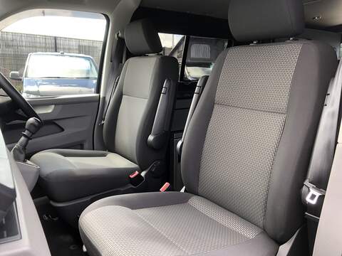 Volkswagen Transporter TDI T28 Highline - U1654