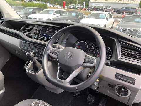 Volkswagen Transporter TDI T28 Highline - U1654