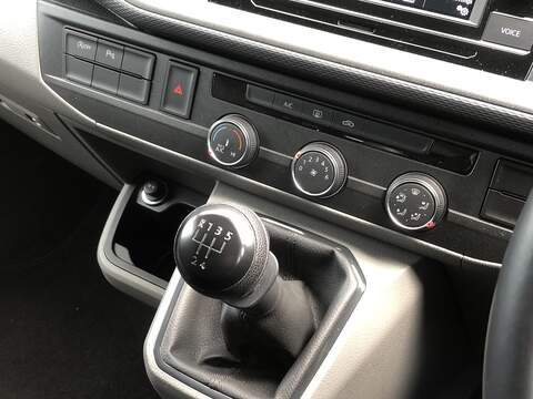 Volkswagen Transporter TDI T28 Highline - U1654