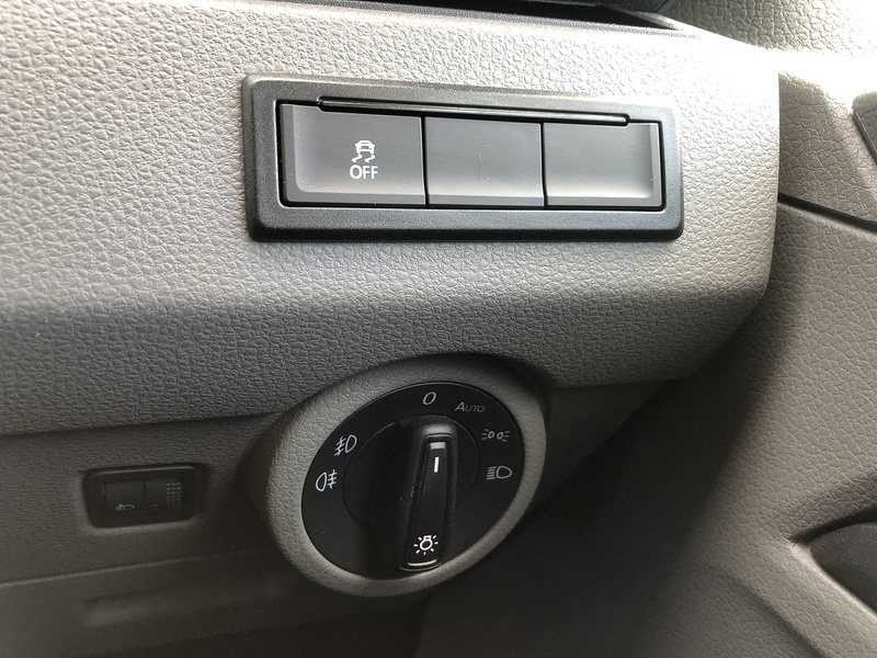 Volkswagen Transporter TDI T28 Highline - U1654