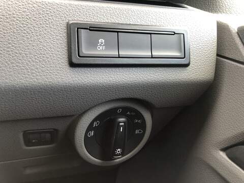 Volkswagen Transporter TDI T28 Highline - U1654