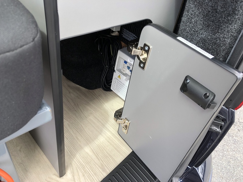 Volkswagen Transporter TDI T28 Highline - U1654