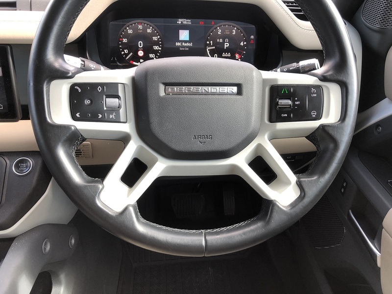 Land Rover Defender 110 D250 MHEV S - U1655