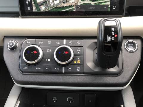 Land Rover Defender 110 D250 MHEV S - U1655