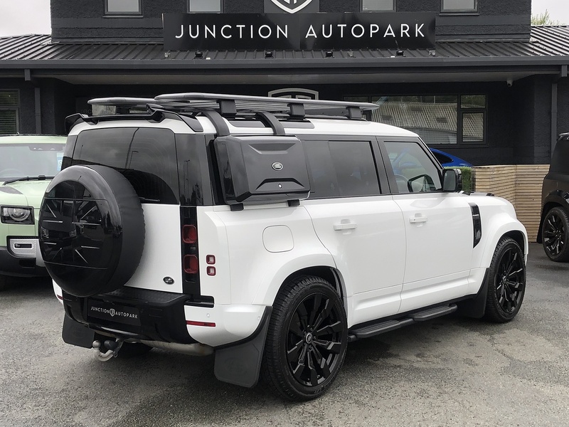 Land Rover Defender 110 D250 MHEV S - U1655