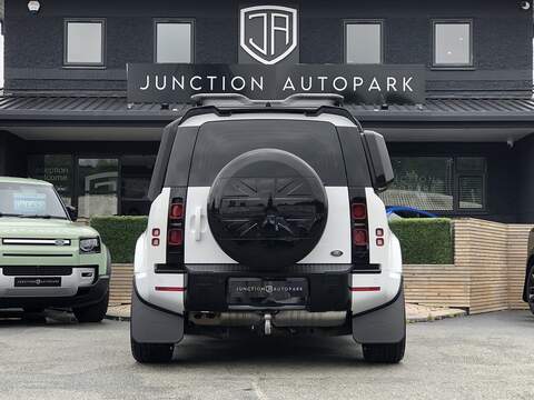 Land Rover Defender 110 D250 MHEV S - U1655