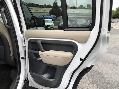 Land Rover Defender 110 D250 MHEV S - U1655