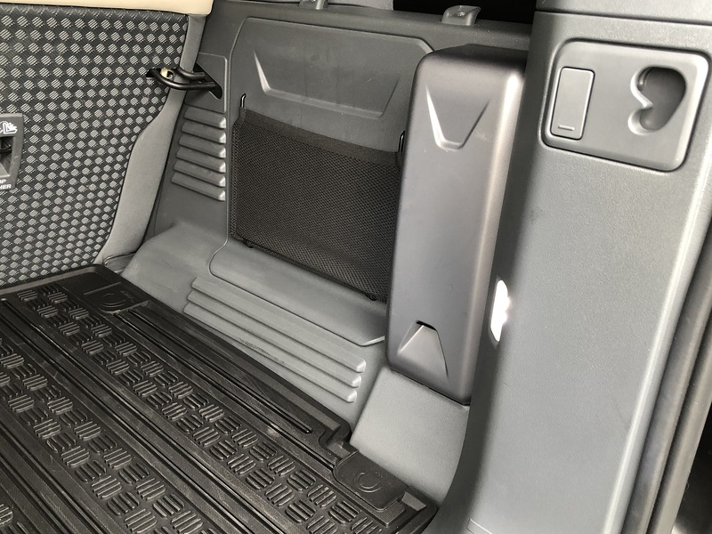 Land Rover Defender 110 D250 MHEV S - U1655