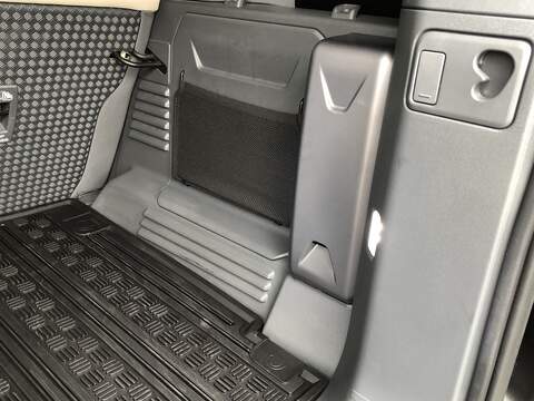 Land Rover Defender 110 D250 MHEV S - U1655