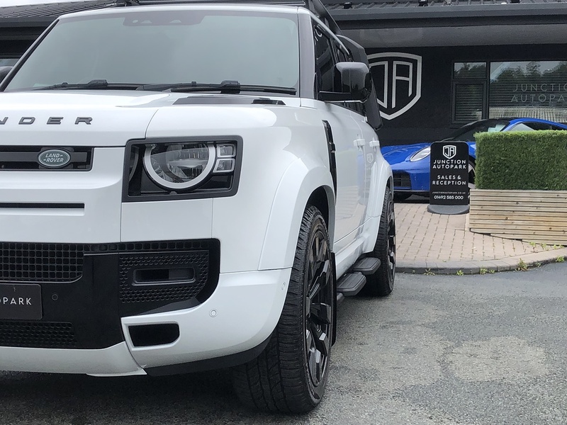 Land Rover Defender 110 D250 MHEV S - U1655