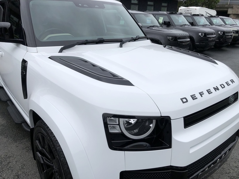 Land Rover Defender 110 D250 MHEV S - U1655