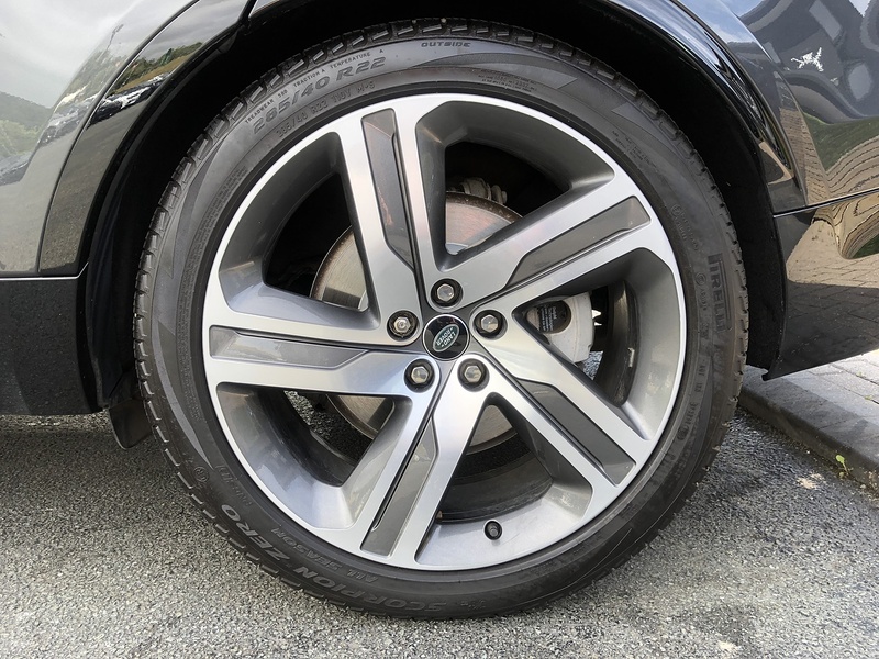 Land Rover Discovery D300 MHEV R-Dynamic HSE - U1660