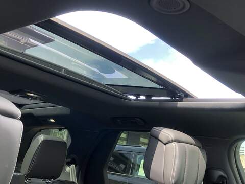 Land Rover Discovery D300 MHEV R-Dynamic HSE - U1660