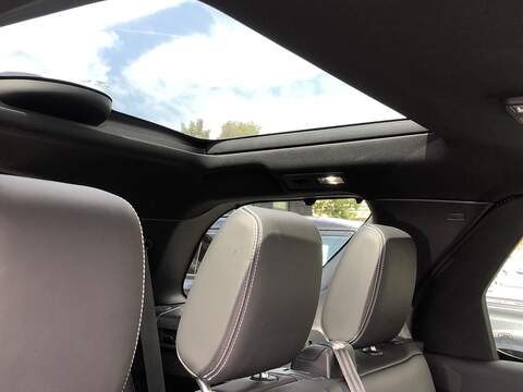 Land Rover Discovery D300 MHEV R-Dynamic HSE - U1660