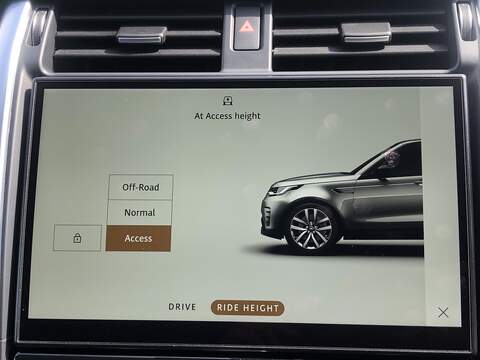 Land Rover Discovery D300 MHEV R-Dynamic HSE - U1660