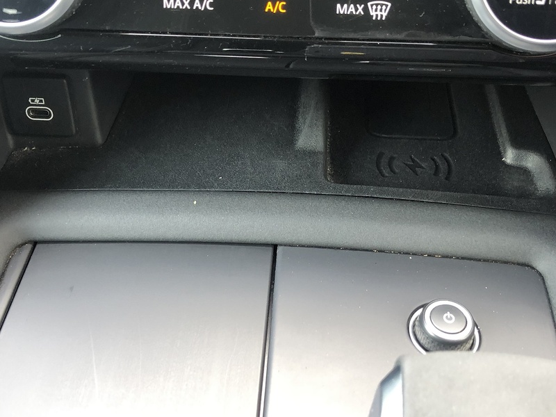 Land Rover Discovery D300 MHEV R-Dynamic HSE - U1660